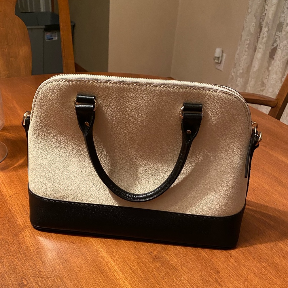 Kate Spade purse - Picture 2 of 6